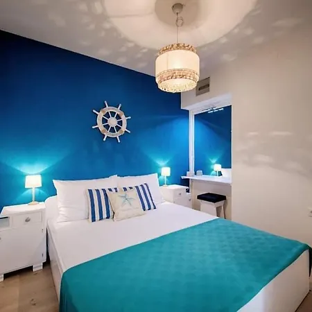 Sapphire Seaview Apartment